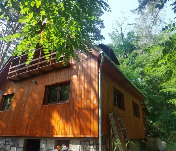 Rekonstrukce dřevěné chaty (Zateplení + fasáda) 5-6/23 - 7/24