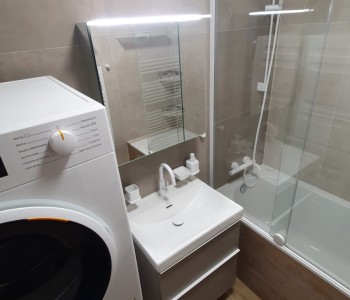Rekonstrukce koupelny + chodby 7/2024